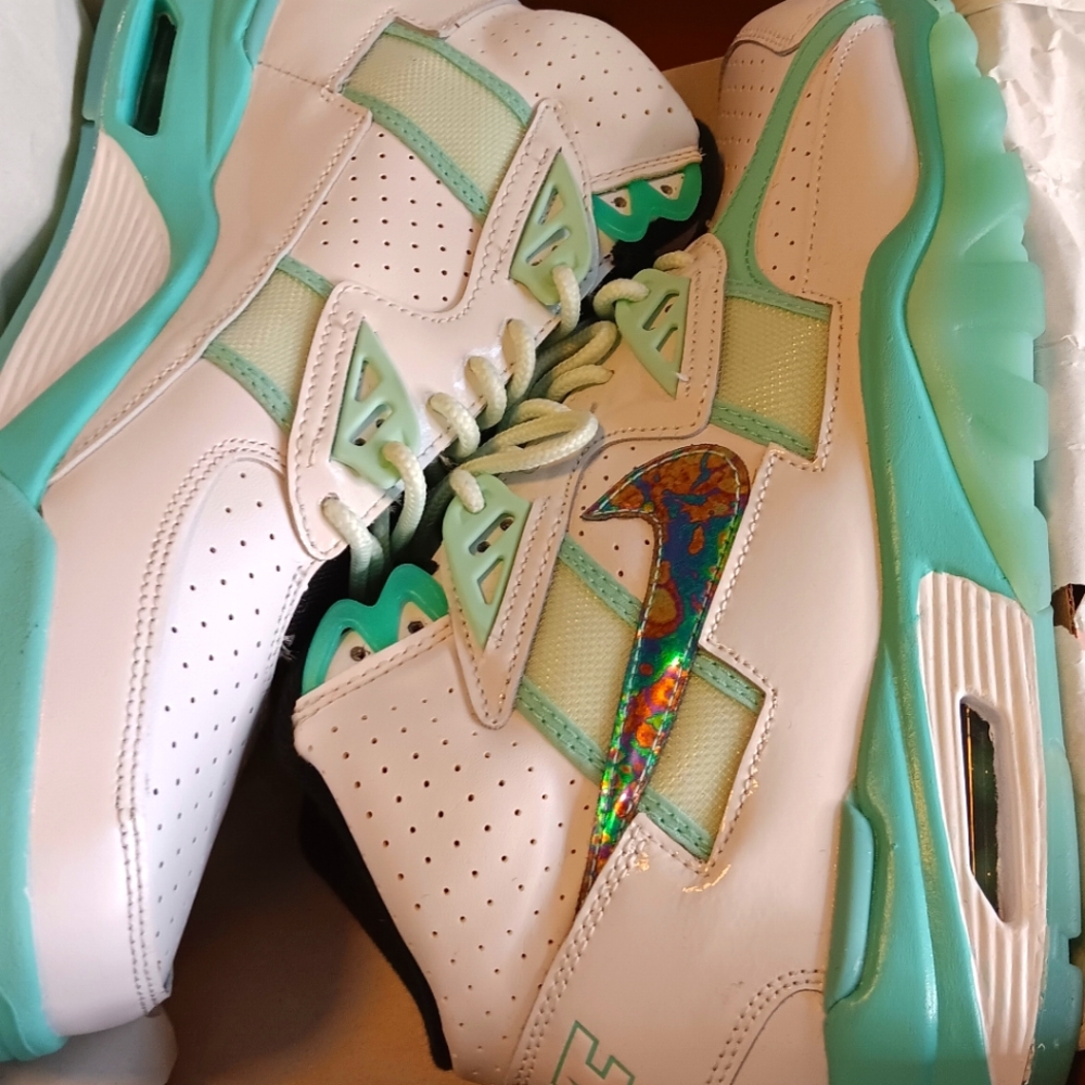 Nike MENS Sneakers
